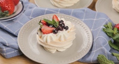 Mini pavlova