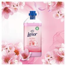 Balsam pentru rufe Floral Romance 1700ml LENOR